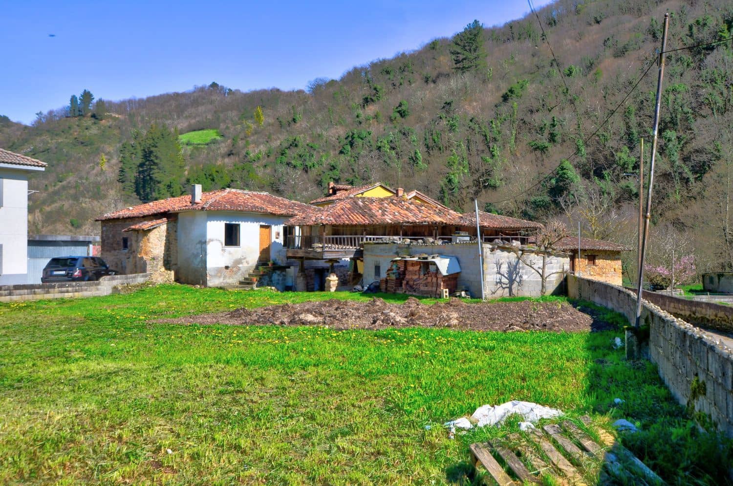 2 bedroom Finca/Country House for sale in Tineo with garage - € 80,000 (Ref: 9694739)