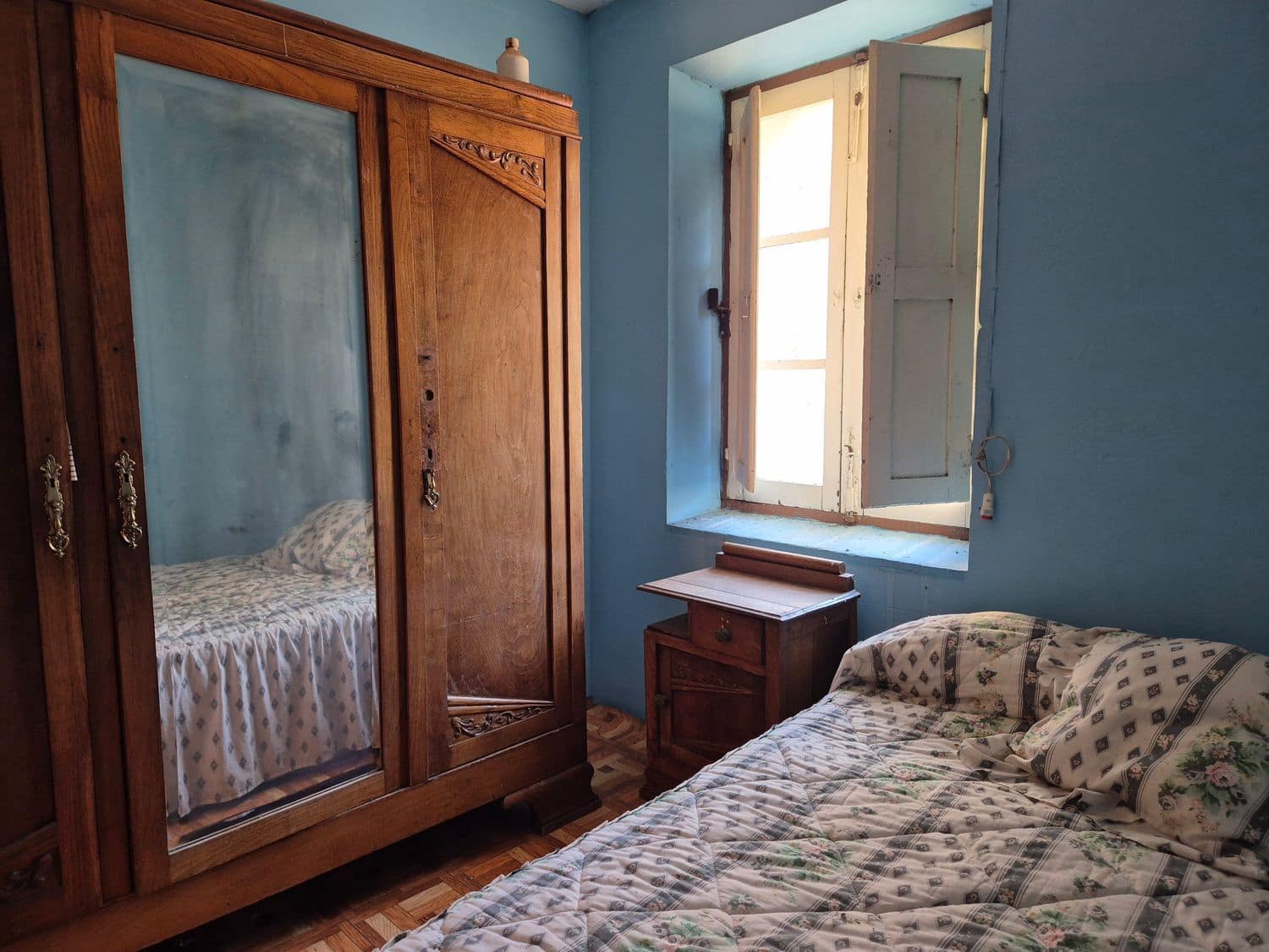 5 bedroom Finca/Country House for sale in Mieres with garage - € 32,000 (Ref: 9694740)