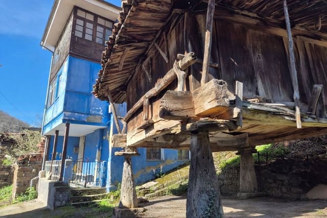 5 sypialnia Finka/Dom wiejski na sprzedaż w Mieres z garażem - 32 000 € (Ref: 9694740)