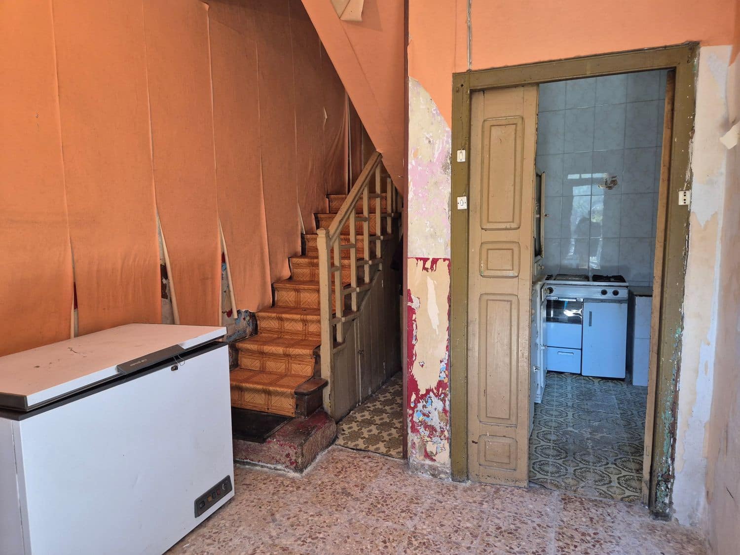 5 bedroom Finca/Country House for sale in Mieres with garage - € 32,000 (Ref: 9694740)