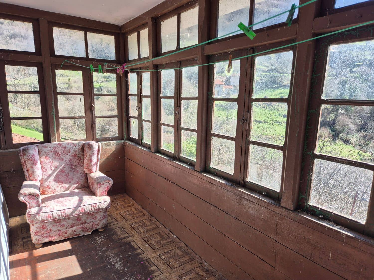 5 bedroom Finca/Country House for sale in Mieres with garage - € 32,000 (Ref: 9694740)