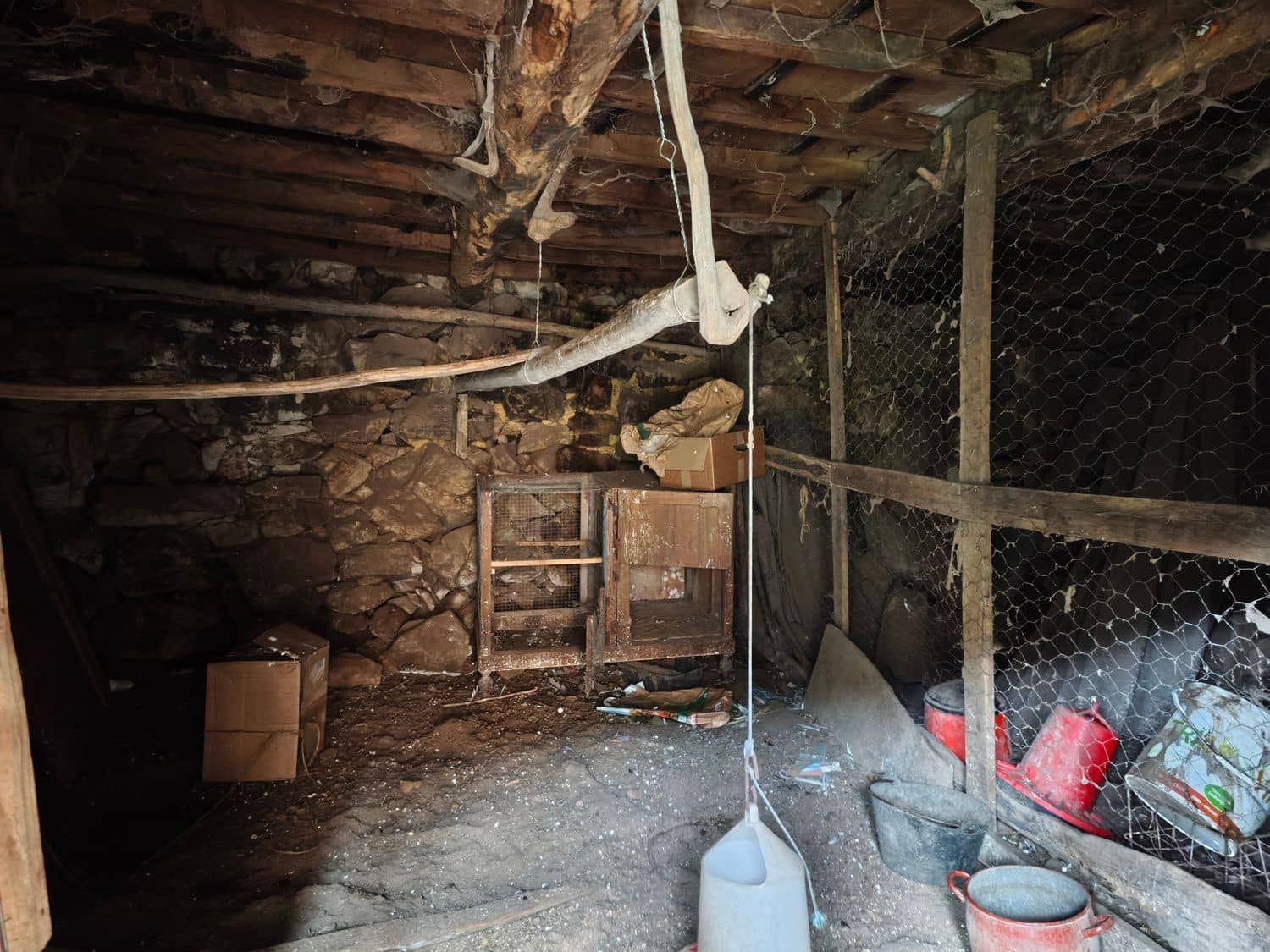 Finka/Dom wiejski na sprzedaż w Proaza z garażem - 24 000 € (Ref: 9694741)