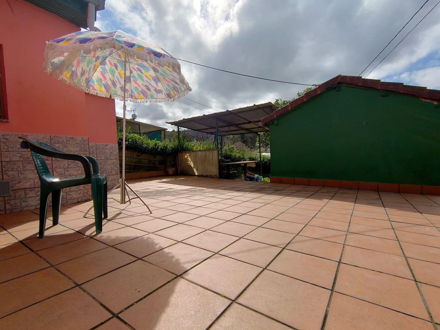 4 bedroom Finca/Country House for sale in Langreo with garage - € 62,900 (Ref: 9700381)