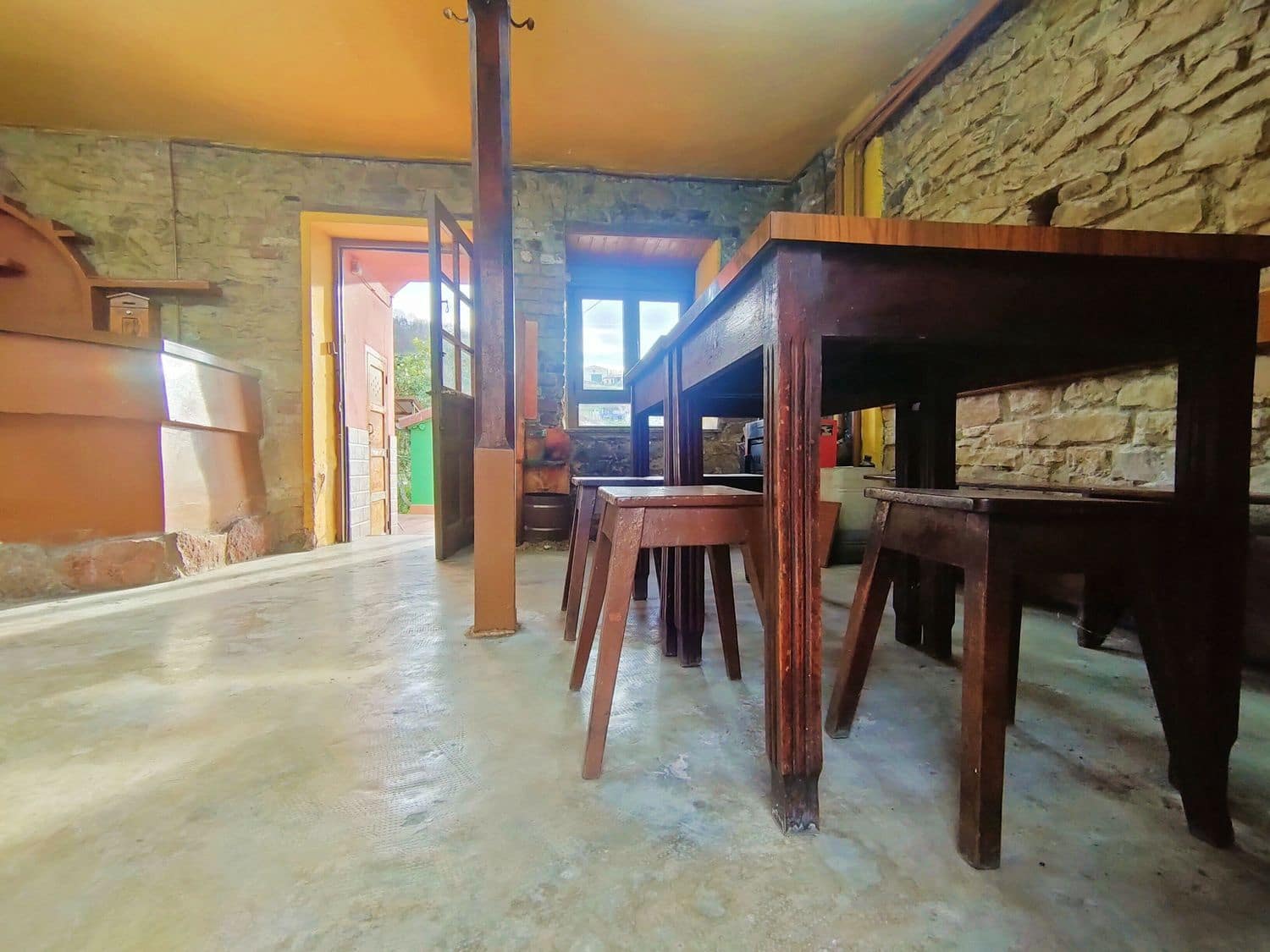 4 bedroom Finca/Country House for sale in Langreo with garage - € 62,900 (Ref: 9700381)