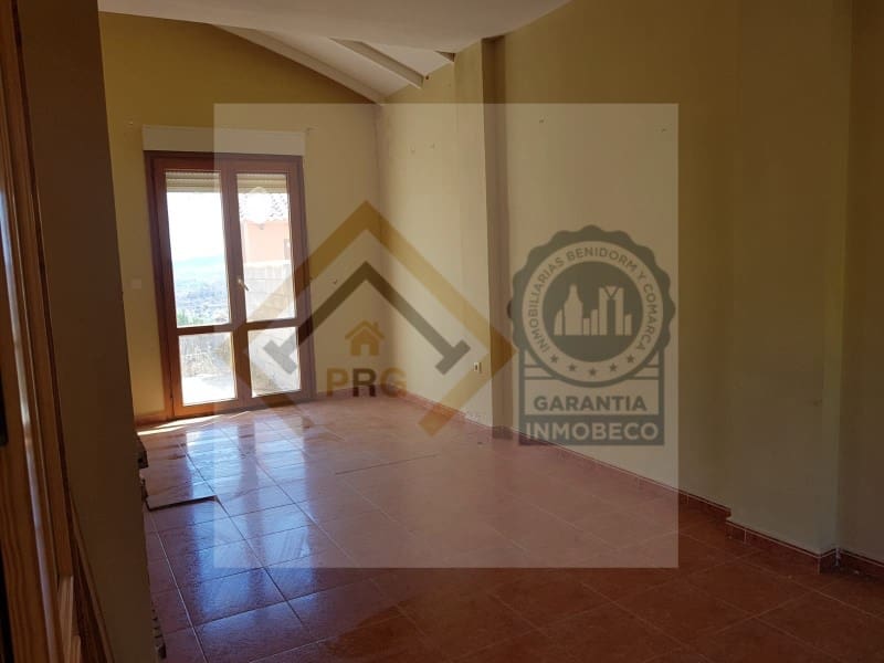 3 bedroom Bungalow for sale in Relleu with pool - € 110,000 (Ref: 7998819)