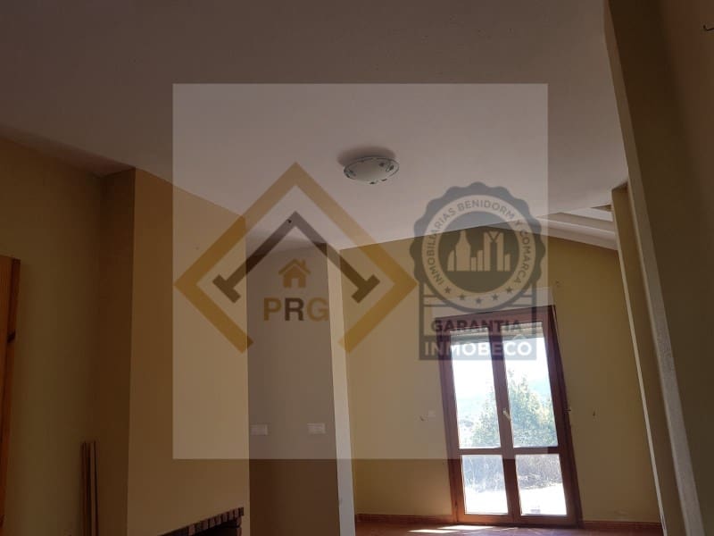 3 bedroom Bungalow for sale in Relleu with pool - € 110,000 (Ref: 7998819)