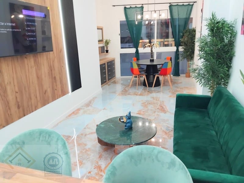 1 bedroom Apartment for sale in Benidorm - € 205,000 (Ref: 9409881)