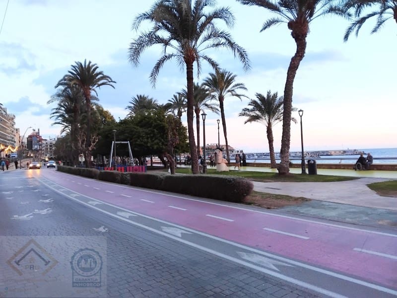 1 bedroom Apartment for sale in Benidorm - € 205,000 (Ref: 9409881)