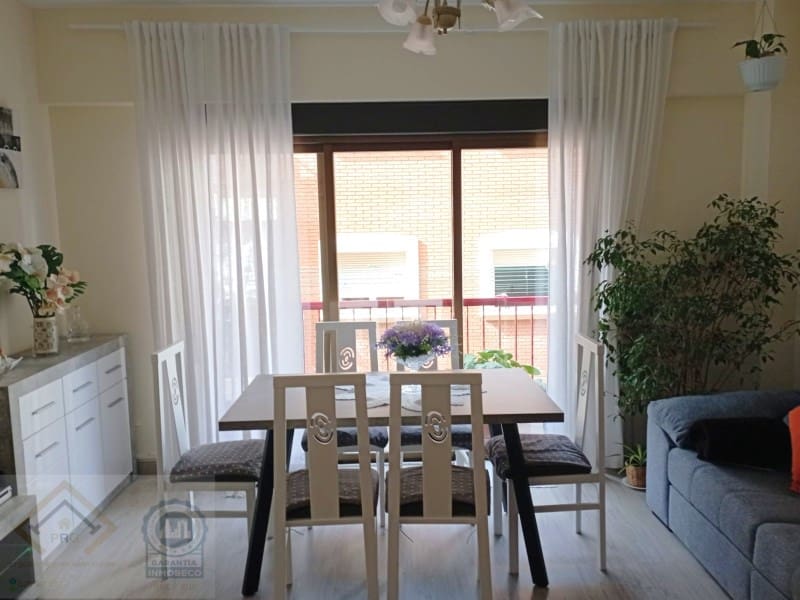 3 makuuhuone Asunto myytävänä paikassa Benidorm - 260 000 € (Ref: 9409882)