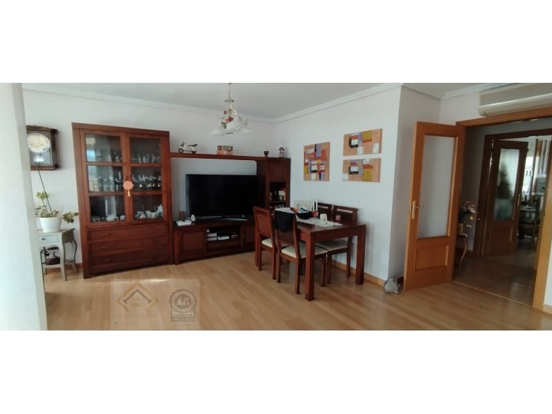 Piso de 3 habitaciones en Benidorm en venta con garaje - 325.000 € (Ref: 9409886)