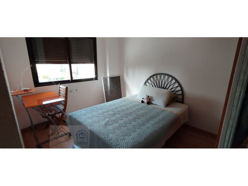 Piso de 3 habitaciones en Benidorm en venta con garaje - 325.000 € (Ref: 9409886)