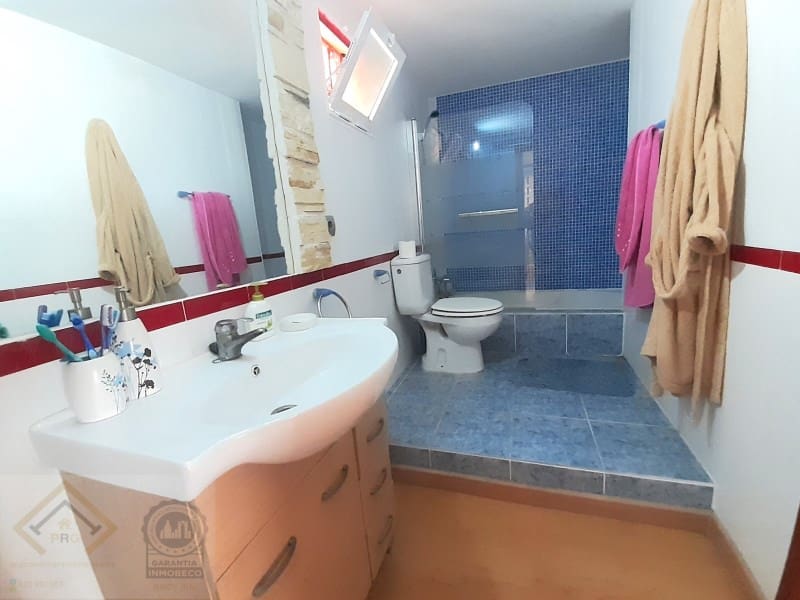 2 makuuhuone Huoneisto myytävänä paikassa Benidorm mukana uima-altaan 
autotalli - 179 000 € (Ref: 9409890)