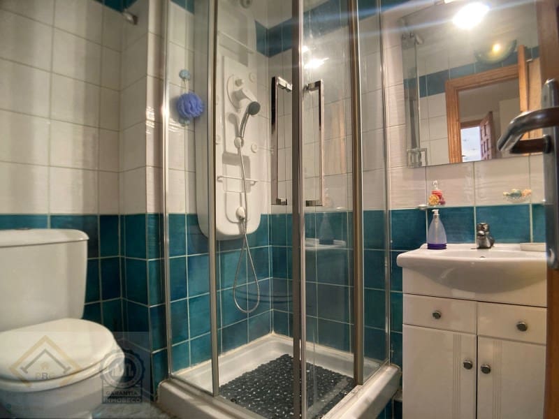 2 makuuhuone Huoneisto myytävänä paikassa Benidorm mukana uima-altaan 
autotalli - 179 000 € (Ref: 9409890)