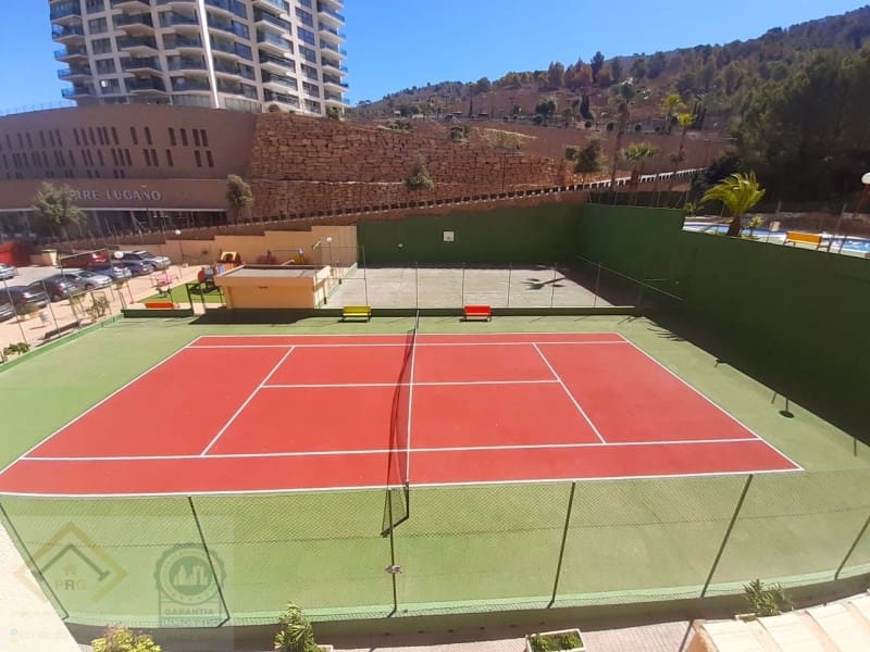 2 makuuhuone Huoneisto myytävänä paikassa Benidorm mukana uima-altaan 
autotalli - 179 000 € (Ref: 9409890)