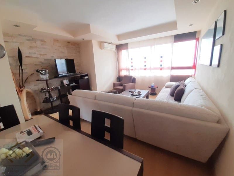 2 makuuhuone Huoneisto myytävänä paikassa Benidorm mukana uima-altaan 
autotalli - 179 000 € (Ref: 9409890)