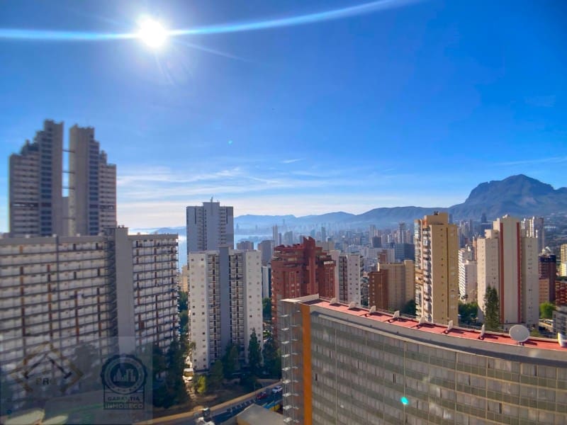 2 makuuhuone Huoneisto myytävänä paikassa Benidorm mukana uima-altaan 
autotalli - 179 000 € (Ref: 9409890)