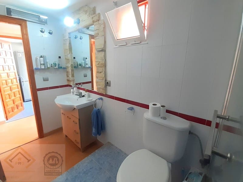 2 makuuhuone Huoneisto myytävänä paikassa Benidorm mukana uima-altaan 
autotalli - 179 000 € (Ref: 9409890)