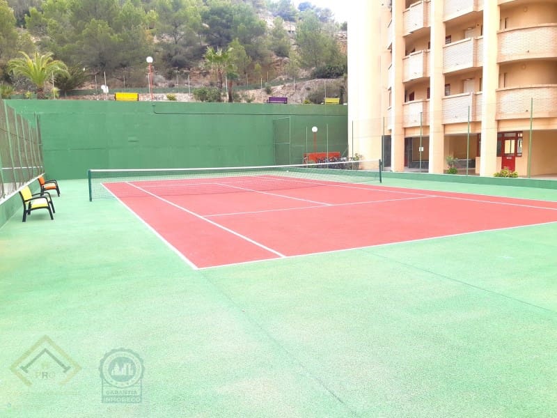 2 makuuhuone Huoneisto myytävänä paikassa Benidorm mukana uima-altaan 
autotalli - 179 000 € (Ref: 9409890)