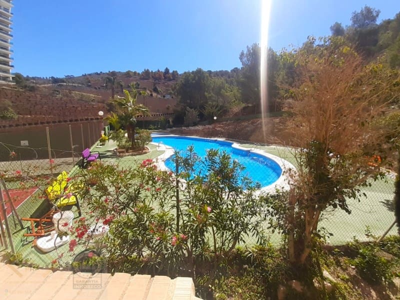 2 makuuhuone Huoneisto myytävänä paikassa Benidorm mukana uima-altaan 
autotalli - 179 000 € (Ref: 9409890)