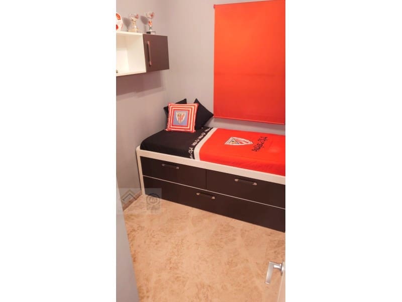 3 bedroom Flat for sale in Benidorm with pool garage - € 339,000 (Ref: 9409892)