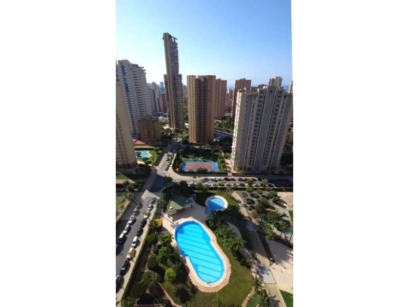 3 bedroom Flat for sale in Benidorm with pool garage - € 339,000 (Ref: 9409892)