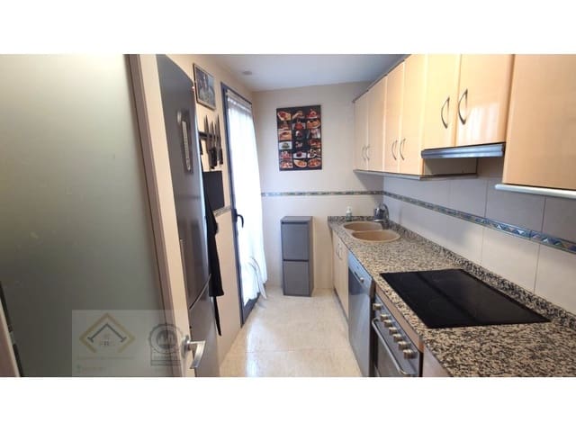 3 bedroom Flat for sale in Juzgados - Plaza de Toros, Benidorm with pool garage - € 339,000 (Ref: 9409892)