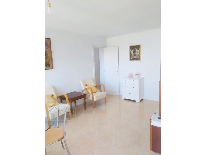 3 bedroom Flat for sale in Benidorm with pool garage - € 178,000 (Ref: 9409894)