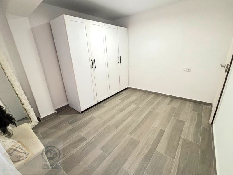 3 bedroom Flat for sale in Benidorm - € 230,000 (Ref: 9409895)