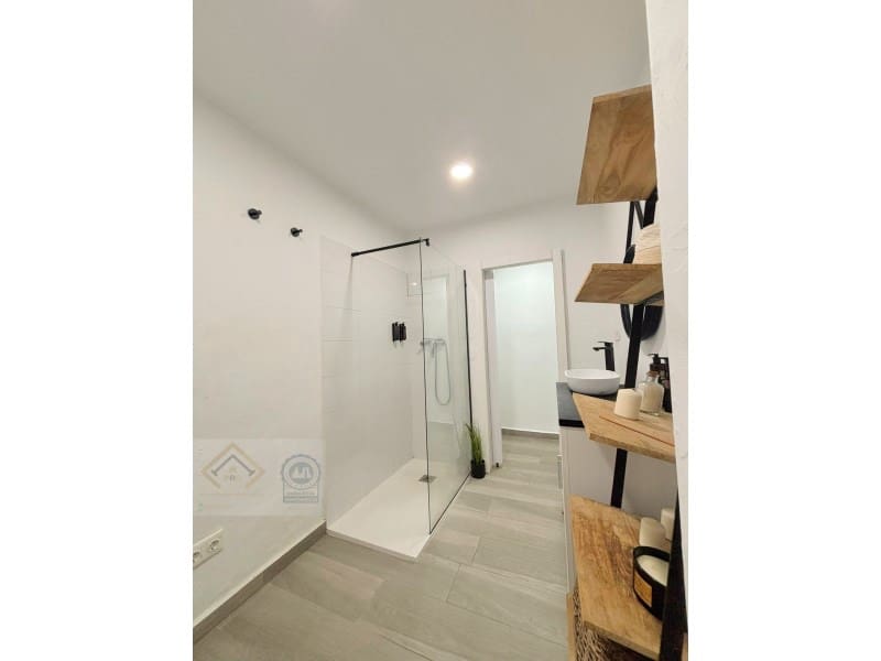 3 bedroom Flat for sale in Benidorm - € 230,000 (Ref: 9409895)