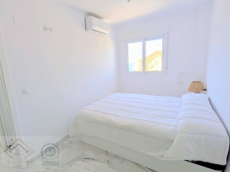 2 bedroom Apartment for sale in Benidorm with garage - € 268,000 (Ref: 9409897)