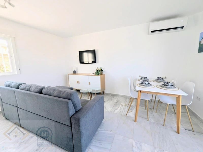 2 bedroom Apartment for sale in Benidorm with garage - € 268,000 (Ref: 9409897)