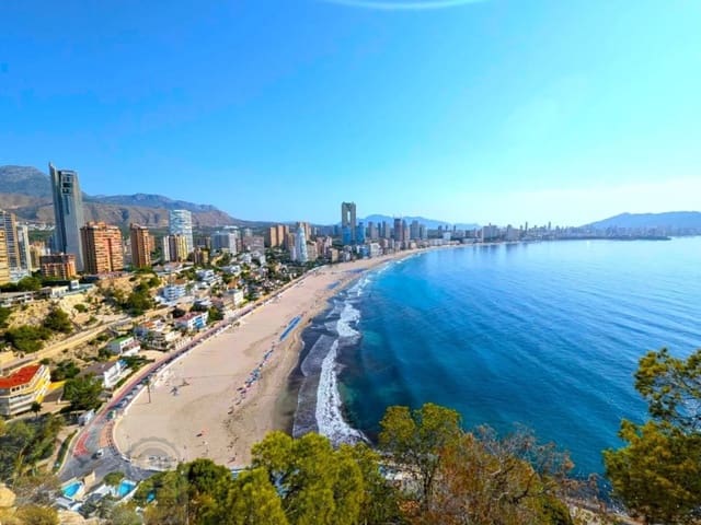Apartamento de 2 habitaciones en Playa Poniente, Benidorm en venta con garaje - 268.000 € (Ref: 9409897)