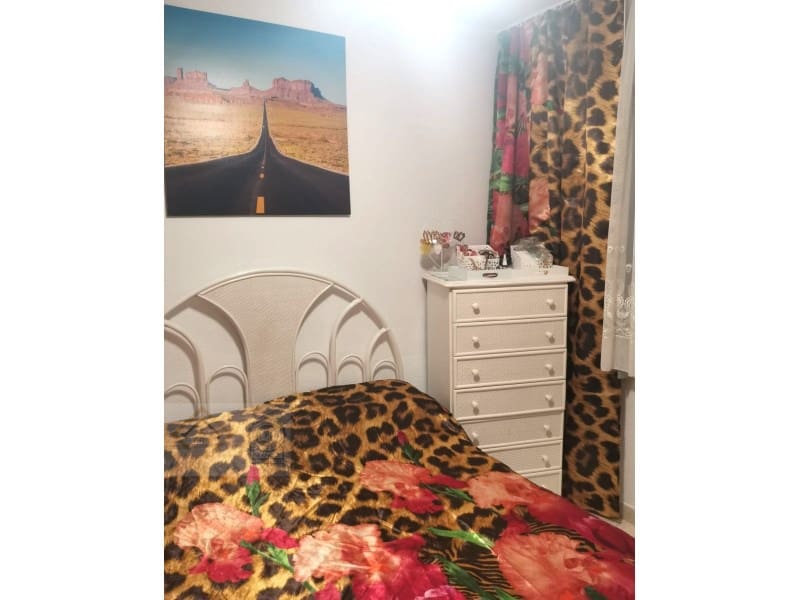 2 bedroom Apartment for sale in La Villajoyosa / Vila Joiosa with pool - € 186,000 (Ref: 9409898)