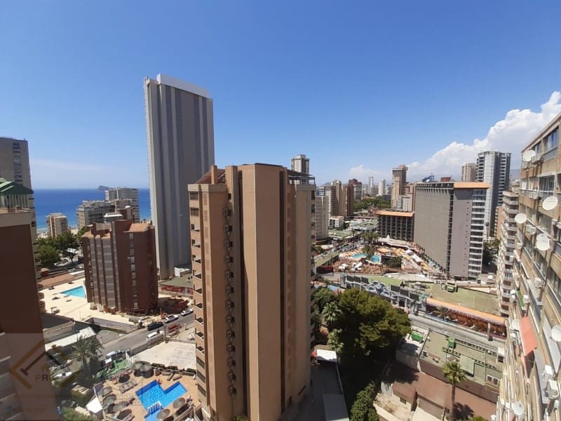 1 bedroom Apartment for sale in Benidorm with pool garage - € 229,000 (Ref: 9409899)