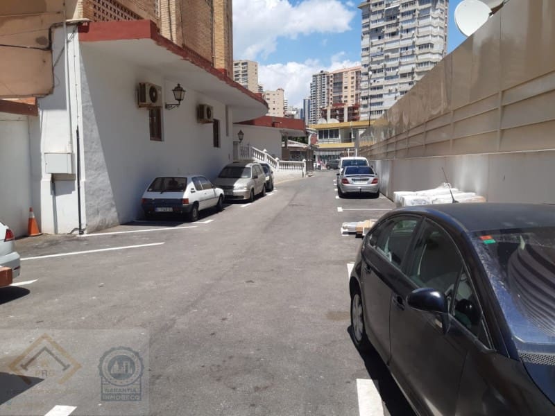 1 bedroom Apartment for sale in Benidorm with pool garage - € 229,000 (Ref: 9409899)