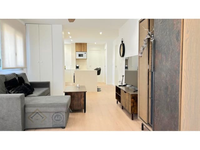 Piso de 2 habitaciones en Playa Levante, Benidorm en venta con garaje - 262.000 € (Ref: 9409902)