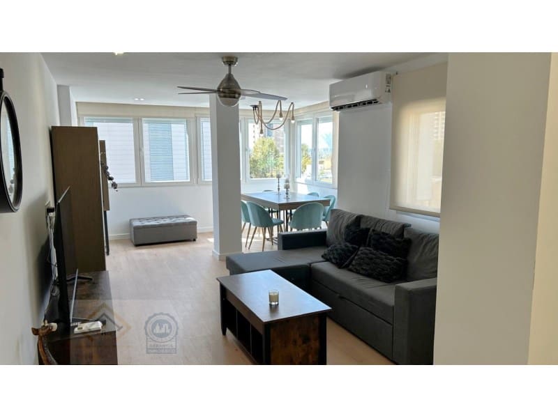 2 bedroom Flat for sale in Benidorm with garage - € 262,000 (Ref: 9409902)