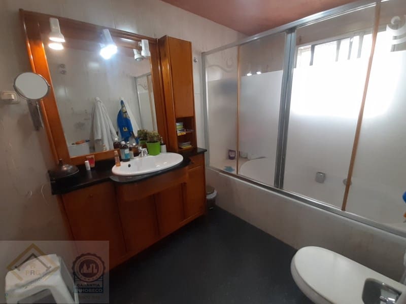 Ático de 3 habitaciones en Benidorm en venta - 320.000 € (Ref: 9409903)