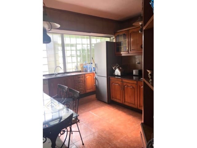 Piso de 2 habitaciones en Playa Levante, Benidorm en venta - 399.000 € (Ref: 9409904)