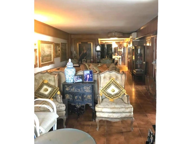 2 bedroom Flat for sale in Benidorm - € 399,000 (Ref: 9409904)