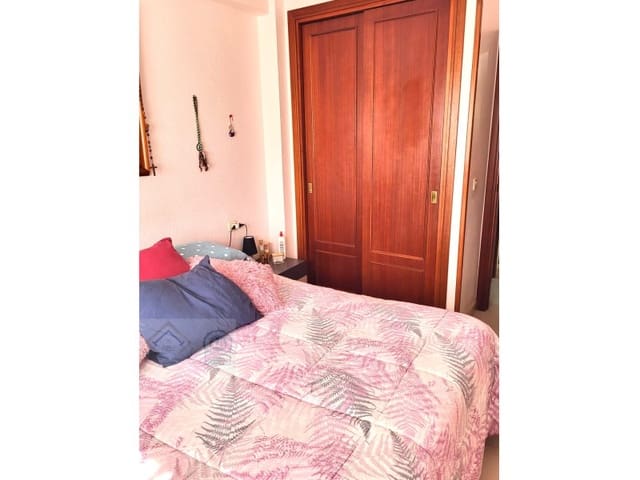 2 bedroom Apartment for sale in Juzgados - Plaza de Toros, Benidorm with pool - € 237,000 (Ref: 9409906)