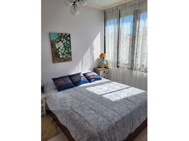 2 bedroom Apartment for sale in Juzgados - Plaza de Toros, Benidorm with pool - € 237,000 (Ref: 9409906)