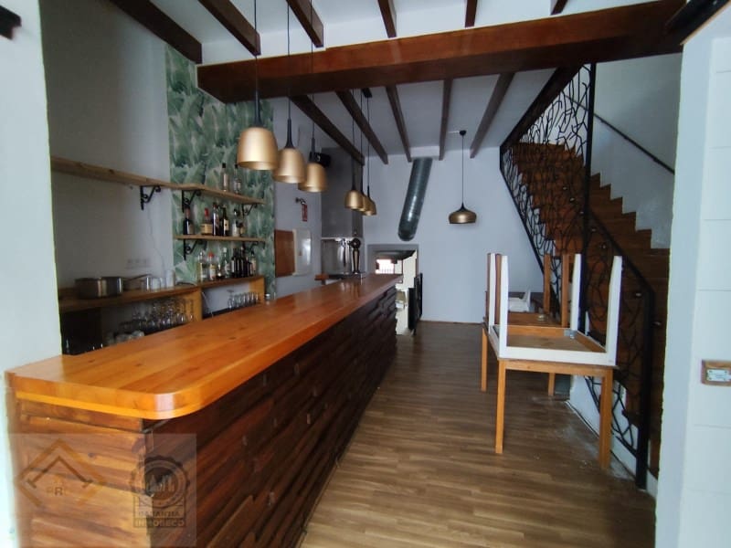 Restaurant/Bar for sale in Altea - € 370,000 (Ref: 9409907)