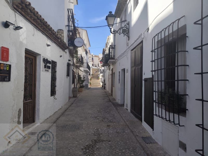 Restaurant/Bar for sale in Altea - € 370,000 (Ref: 9409907)