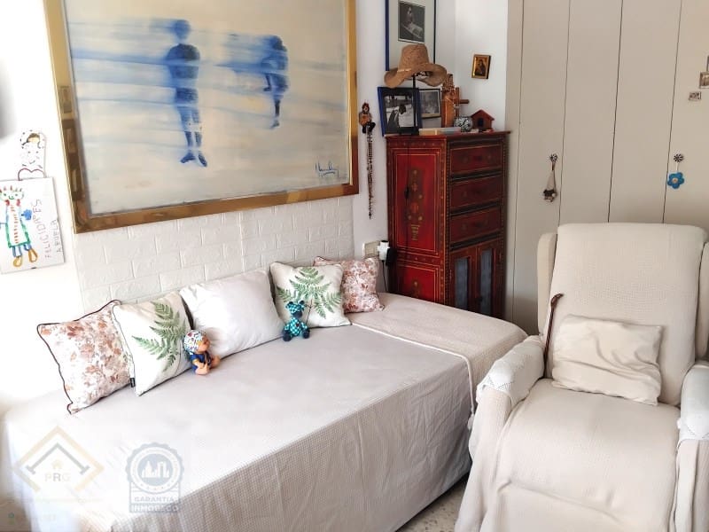 4 bedroom Flat for sale in Benidorm - € 295,000 (Ref: 9409908)