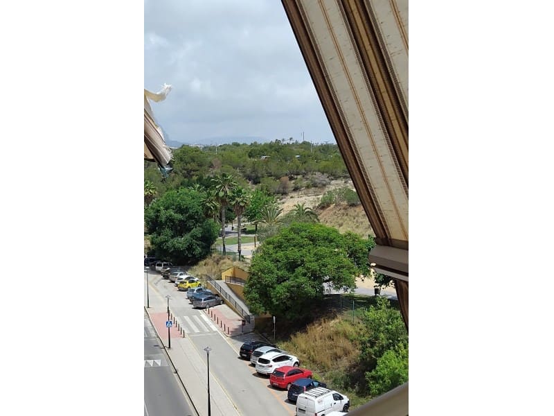 4 bedroom Flat for sale in Benidorm - € 295,000 (Ref: 9409908)