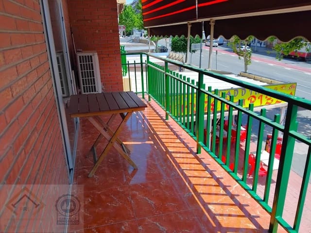 3 slaapkamer Flat te koop in Colonia Madrid, Benidorm met garage - € 305.000 (Ref: 9409910)