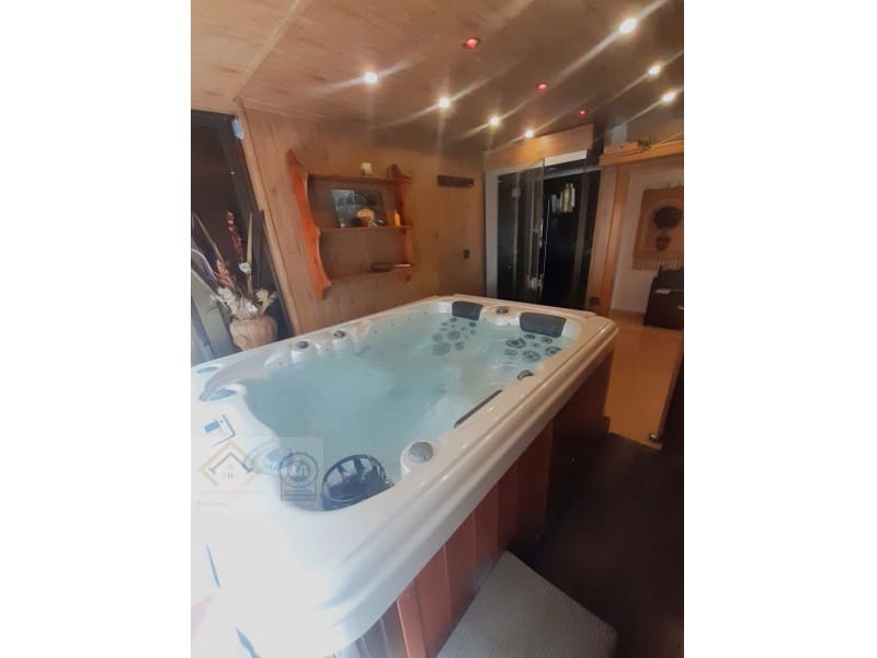 4 sypialnia Mieszkanie na sprzedaż w Benidorm z garażem - 384 000 € (Ref: 9409911)