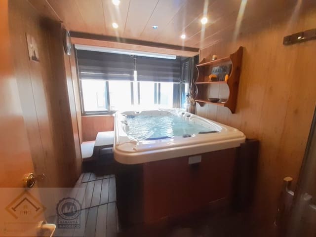 4 sypialnia Mieszkanie na sprzedaż w Centro Urbano, Benidorm z garażem - 384 000 € (Ref: 9409911)