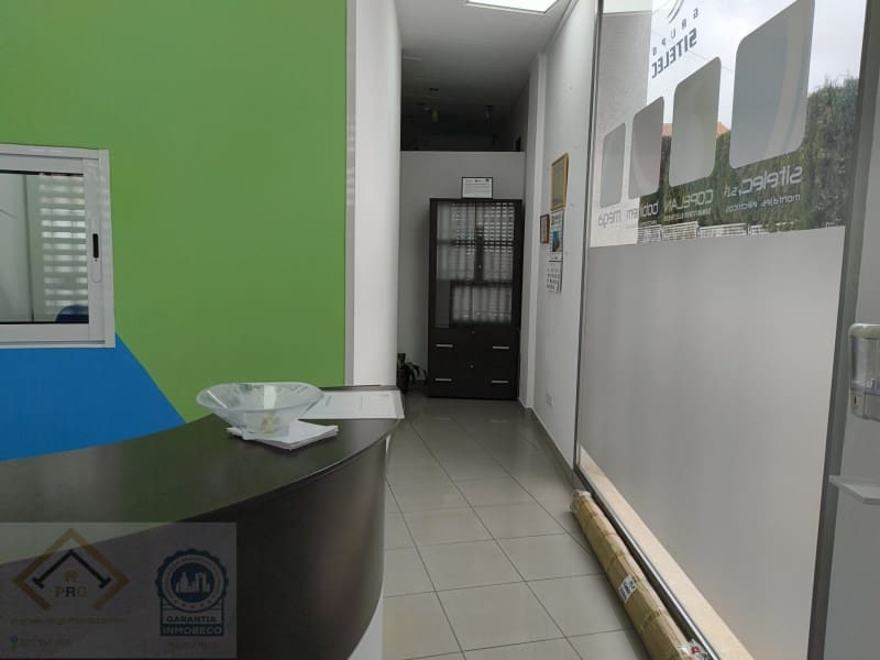 Commercial for sale in La Nucia - € 179,000 (Ref: 9409914)